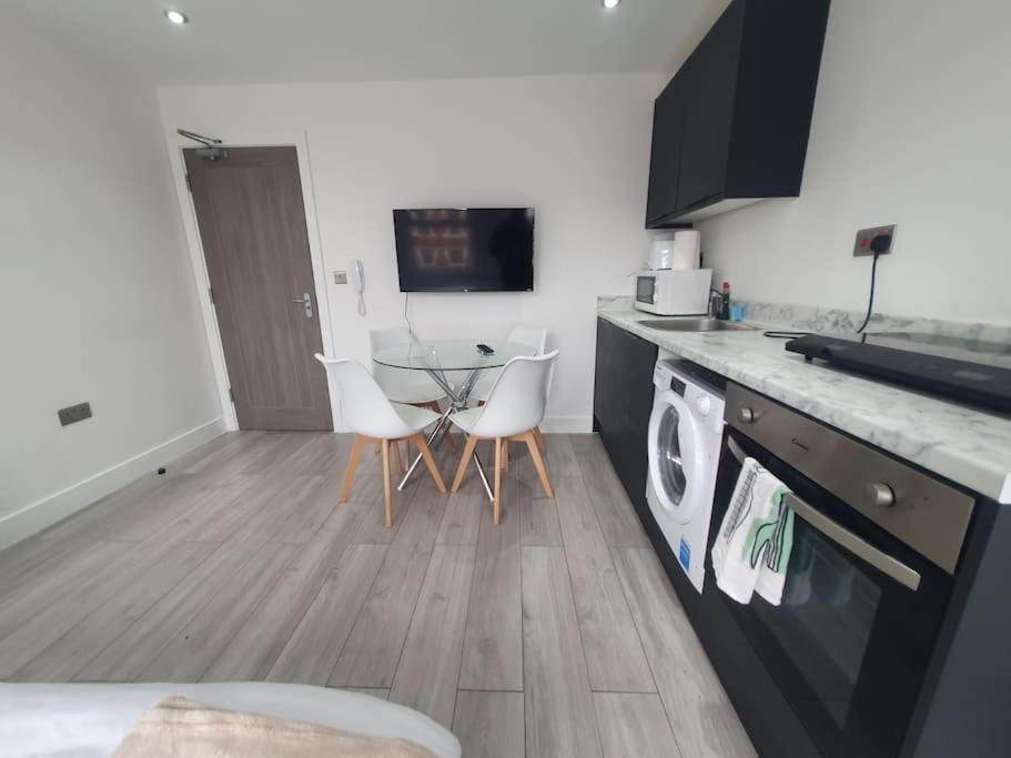Appartement 5 *