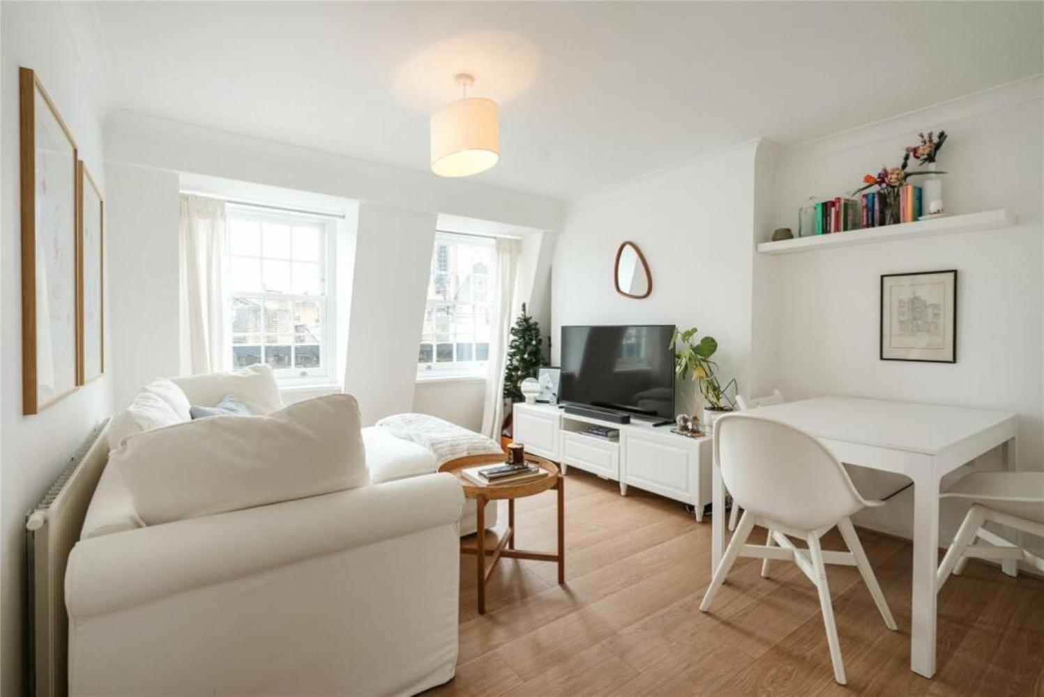Apartment Top Floor Penthouse Green Park Mayfair 2 Super King Beds *