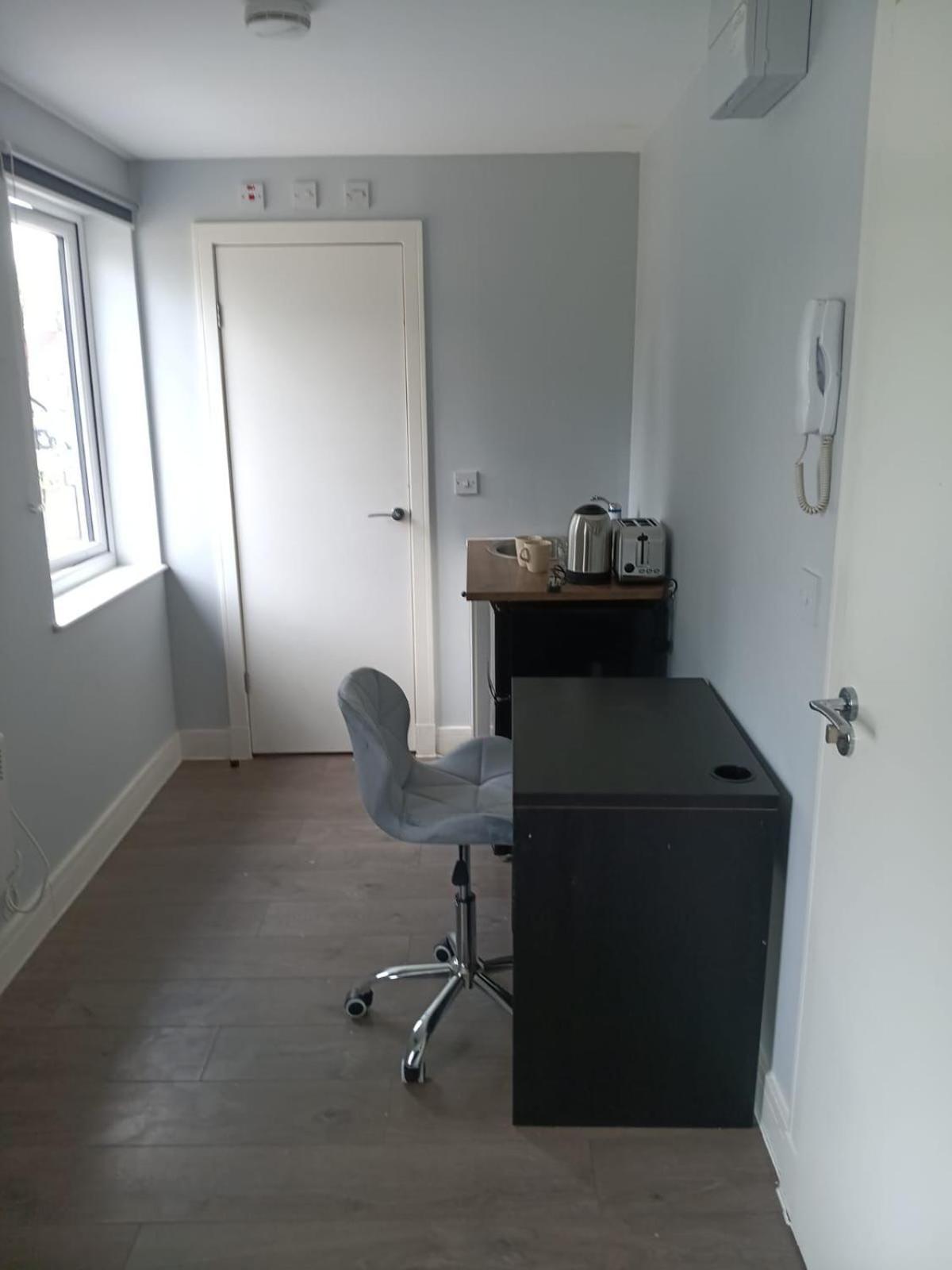 Privatunterkunft Letzi Premium Cozy Retreat Private En-suite Rooms, Wembley London