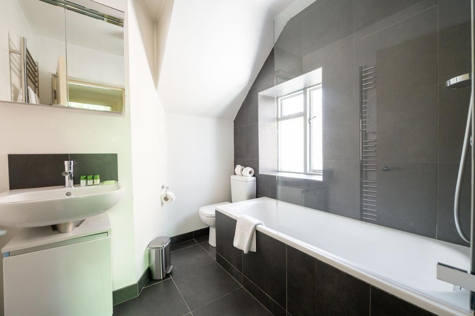 Apartment Capital - Aldridge Road London