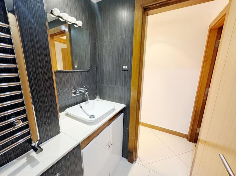 2 Bed In