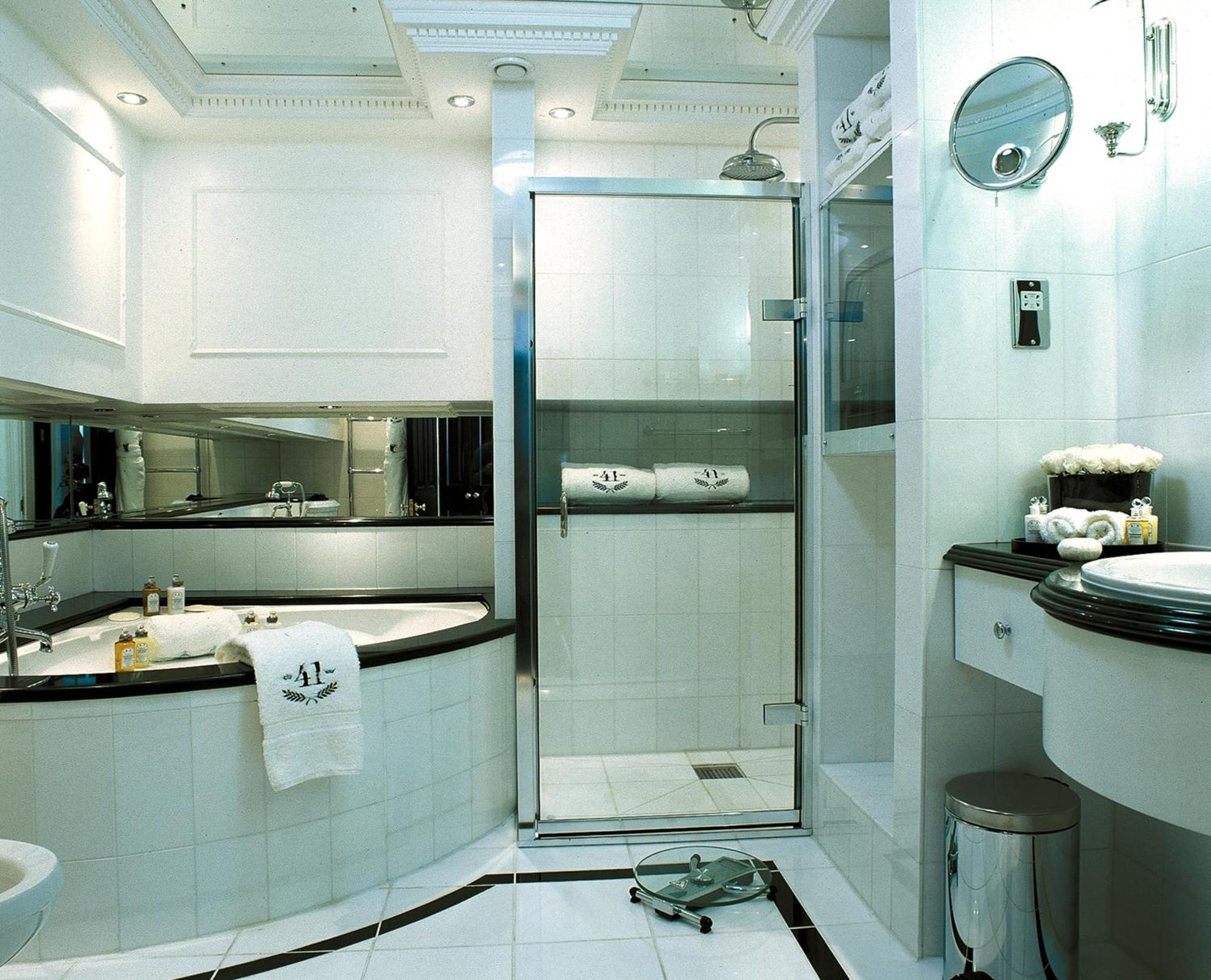 Hotel 41 5*
