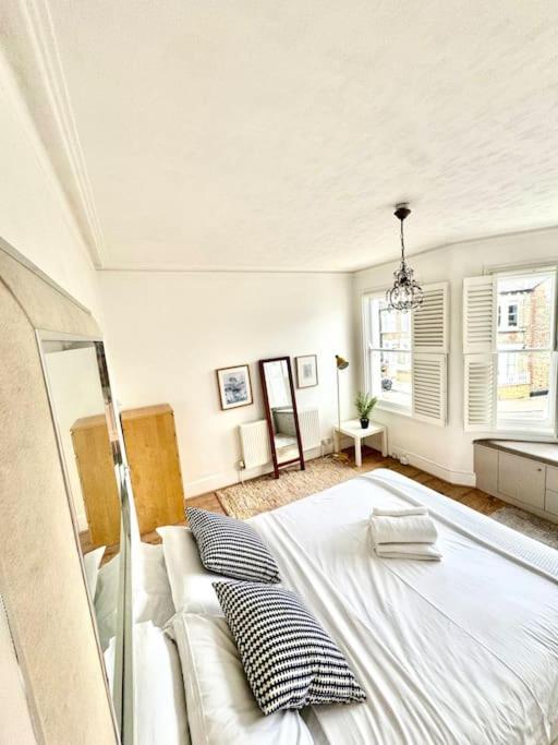 Apartamento Lovely Fulham 2 Bed Londres