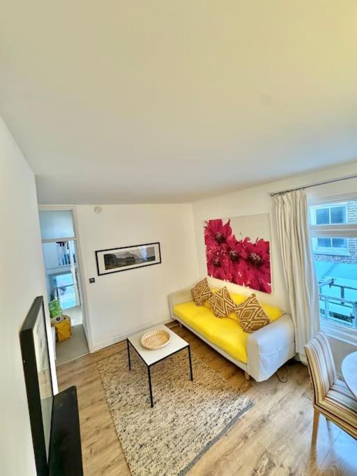 Apartamento Lovely Fulham 2 Bed *