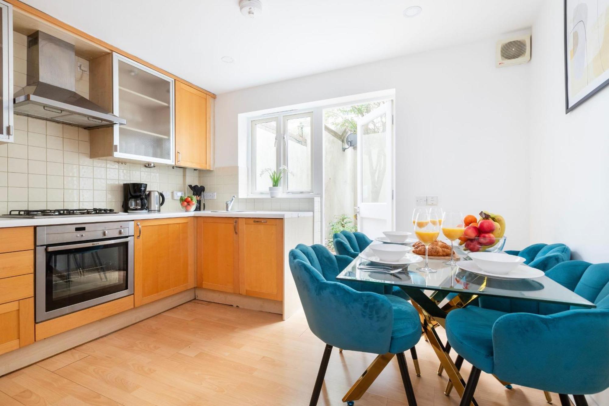 Old Street - 4br Townhouse With Patio - Cityapartmentstay Appartement