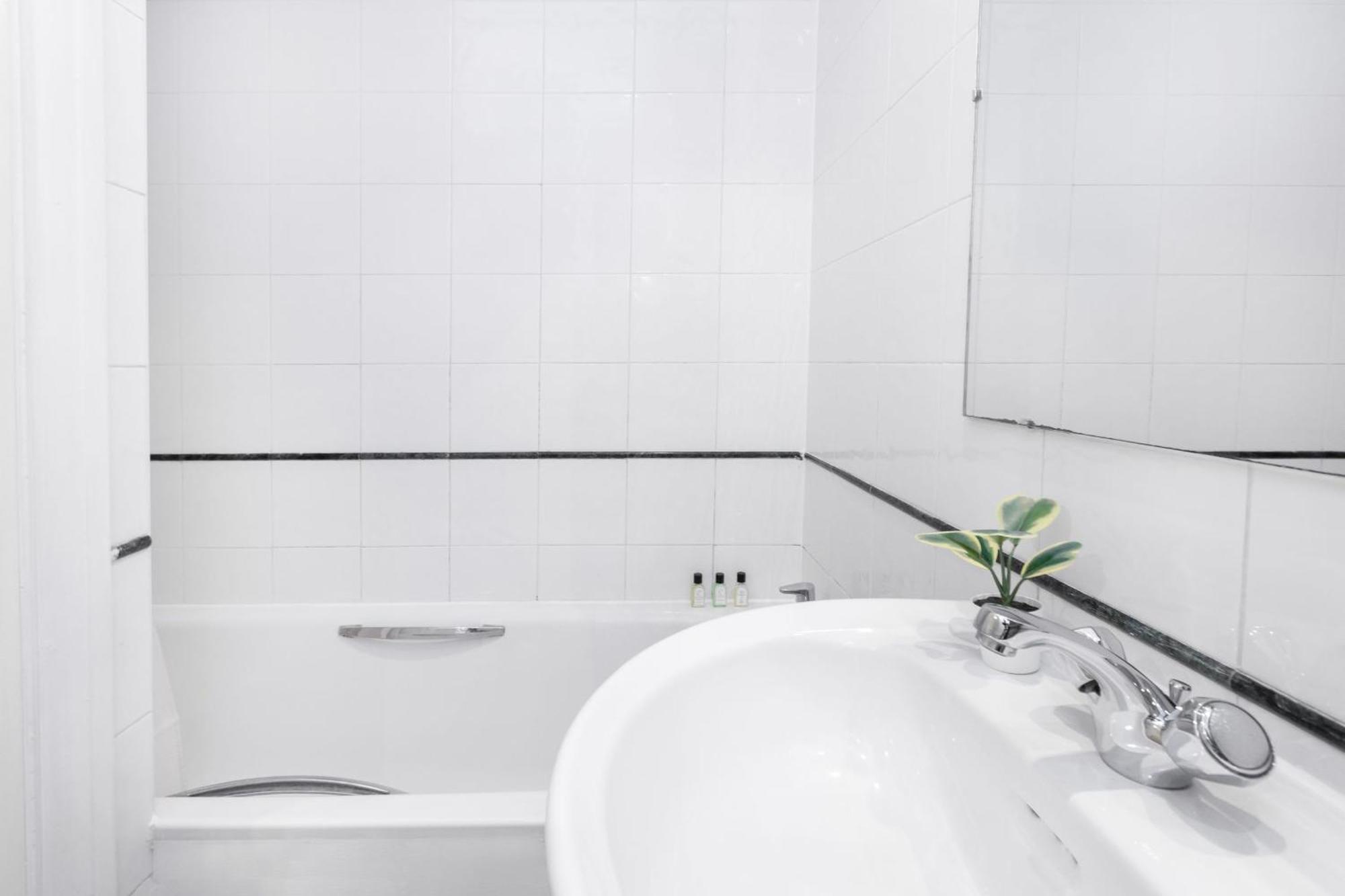 Old Street - 4br Townhouse With Patio - Cityapartmentstay * Londen