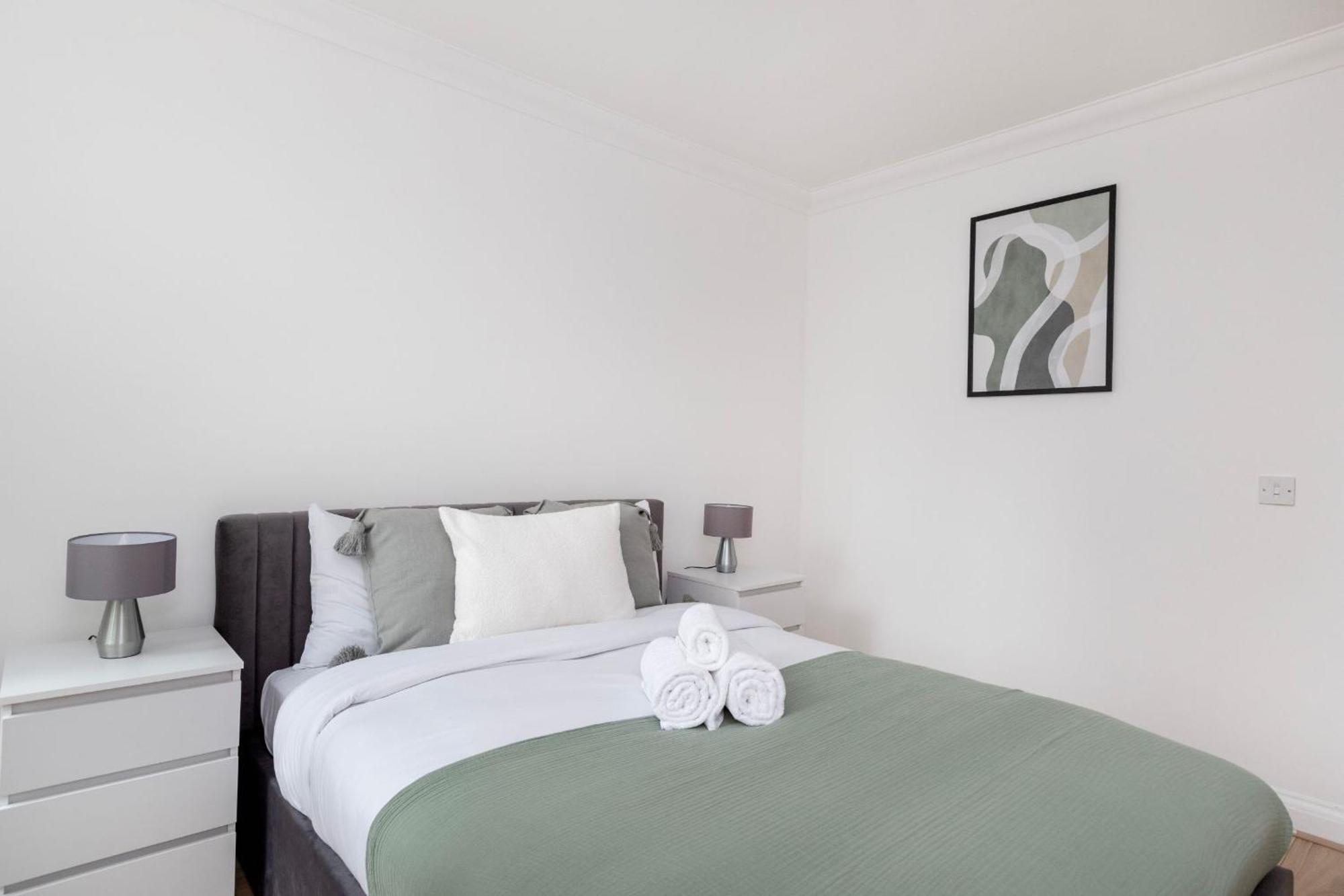 Old Street - 4br Townhouse With Patio - Cityapartmentstay Appartement Londen