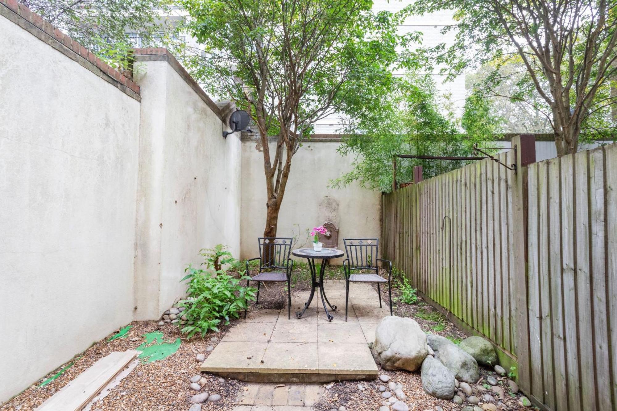 Appartement Old Street - 4br Townhouse With Patio - Cityapartmentstay Londen