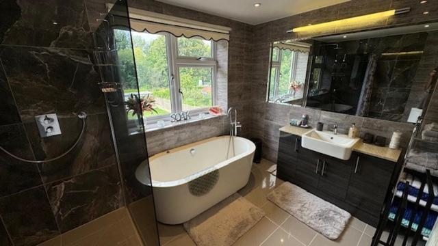 Stunning Double Bedroom Greenwich With Private Bathroom Privat overnatting