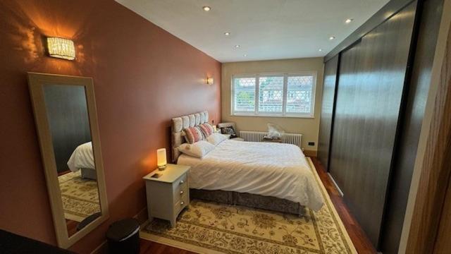 Stunning Double Bedroom Greenwich With Private Bathroom Privat overnatting *