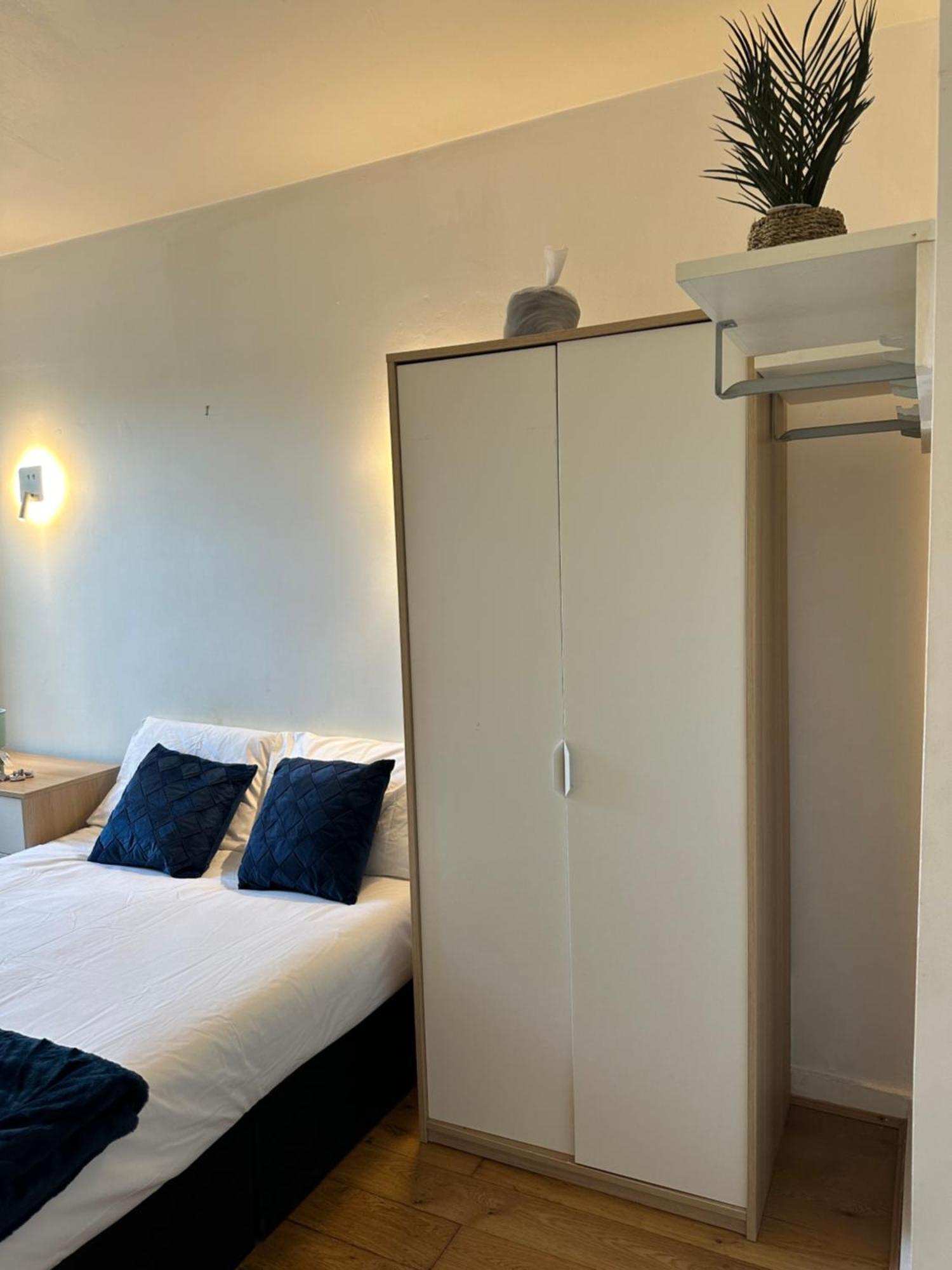 2 Bedroom Flat In Kingscross, St Pancras! 6 People Apartamento *