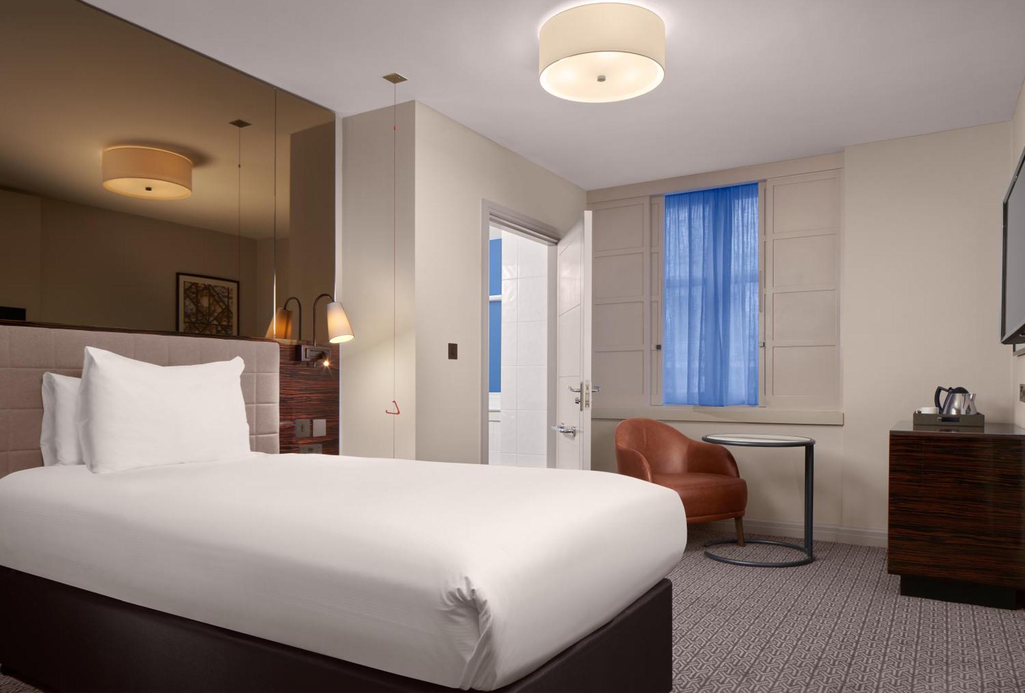 Palace Hotell 4*
