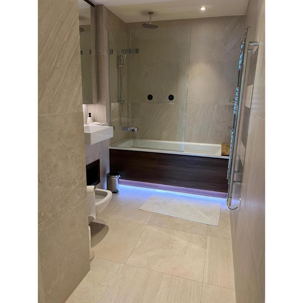 F9-fantastic 2 Bedroom Flat In Nw3! Londen