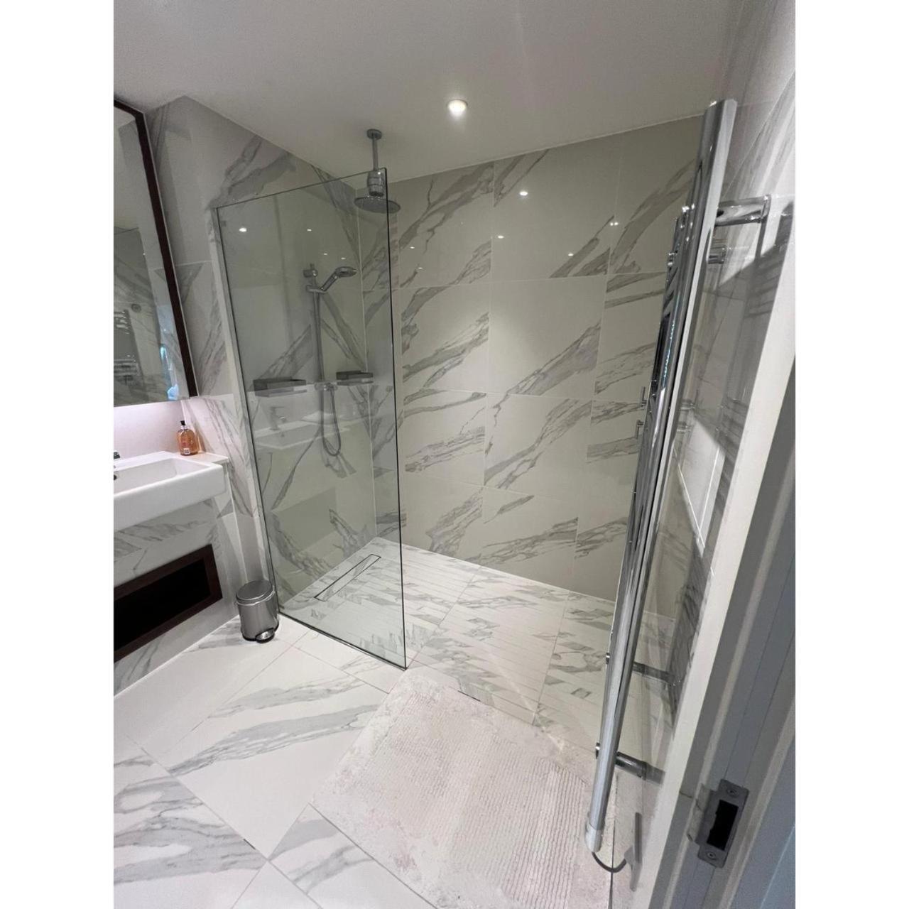 Appartement F9-fantastic 2 Bedroom Flat In Nw3! Londen