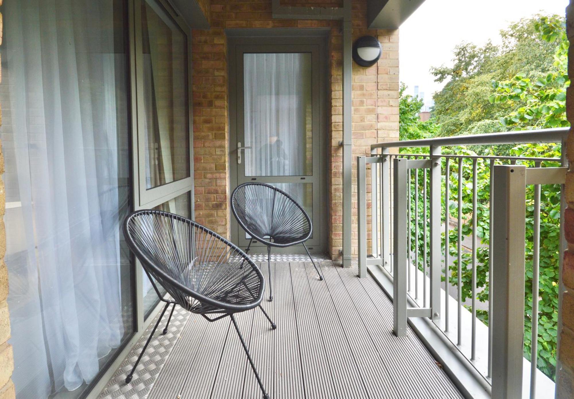 Apartment Modern 2 Bedroom Steps From Vauxhall St *