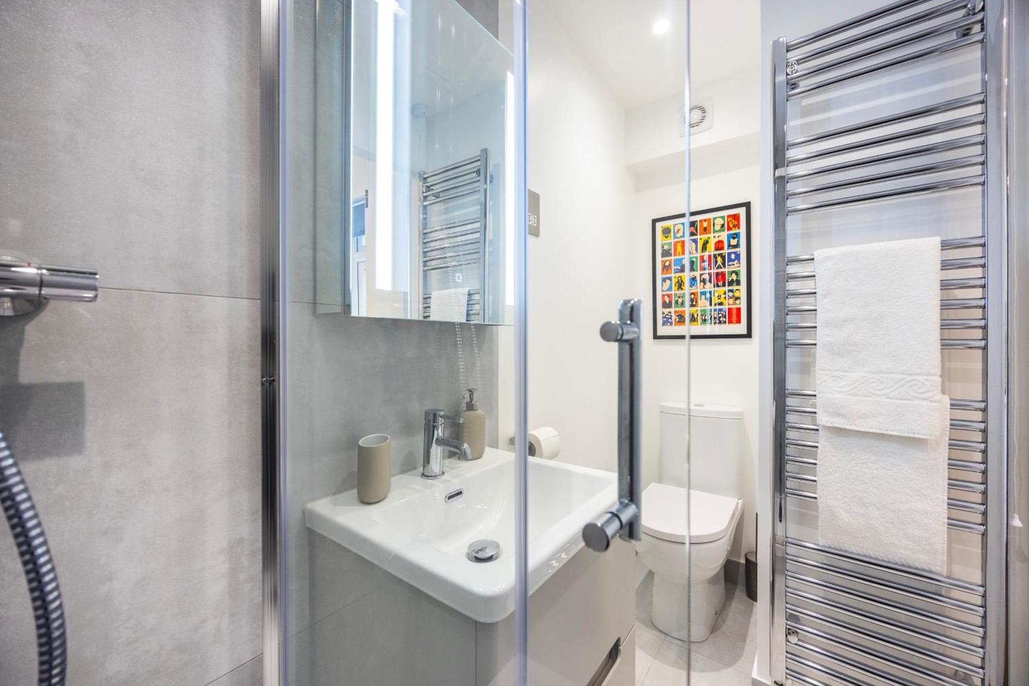1 Bed On Ivor Place Londen