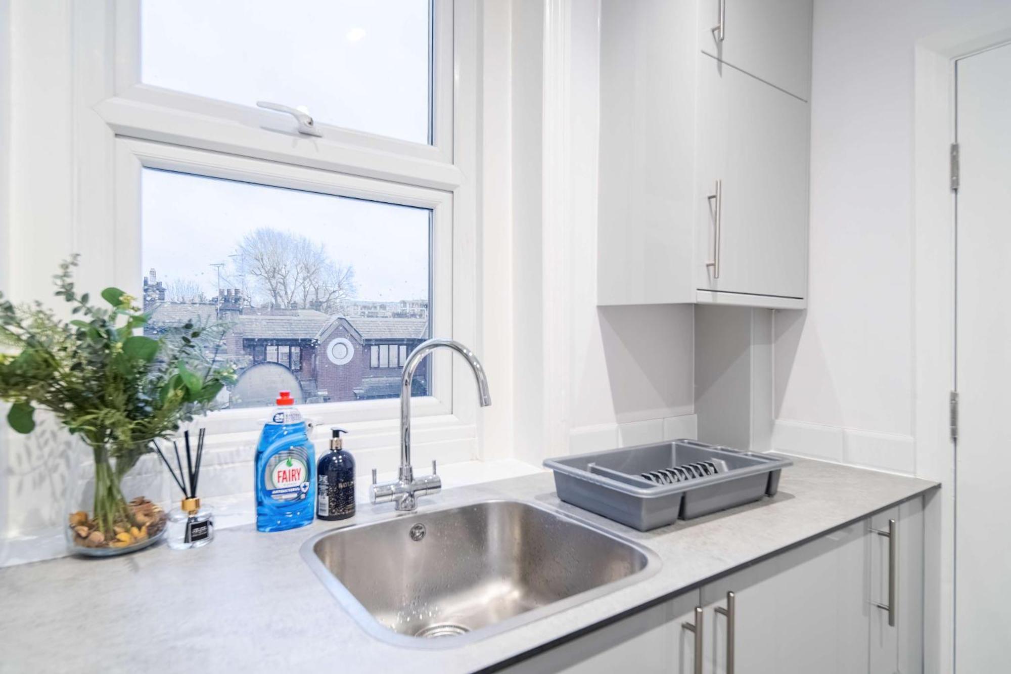 Appartement Modern Two Bed Kensington With Free Wifi Londen