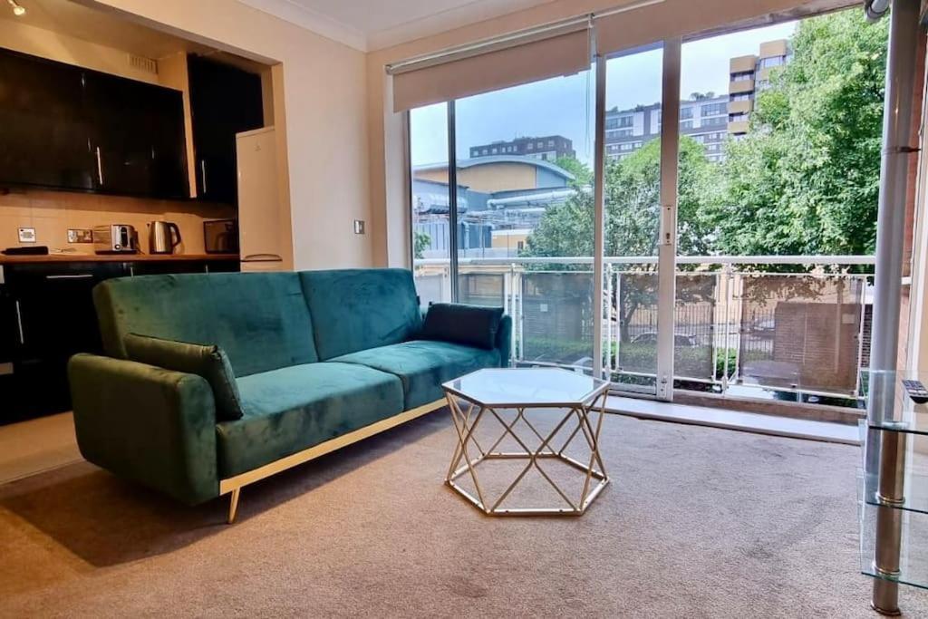 Regents Park & Lords Cricket 1 Bed Flat Apartment London