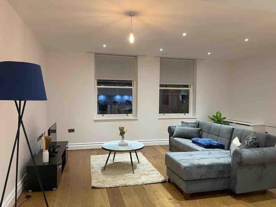 Beautiful 3bed3bath Kensington Apartment *