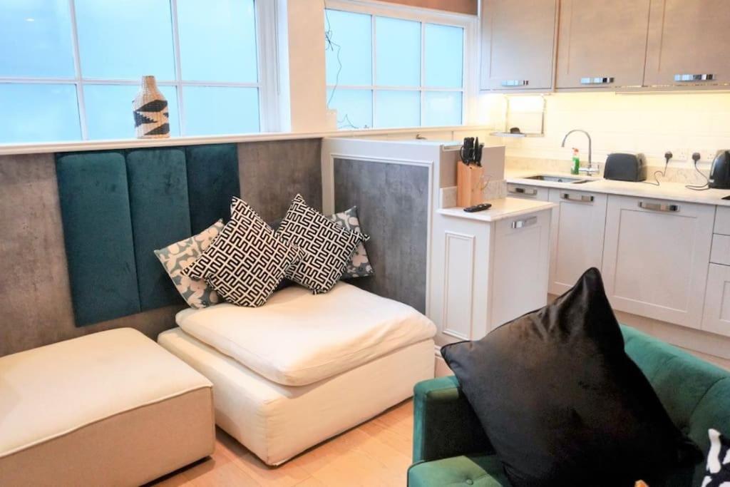 Cosy 2 Bed Modern Mews - Kings Cross * Londen