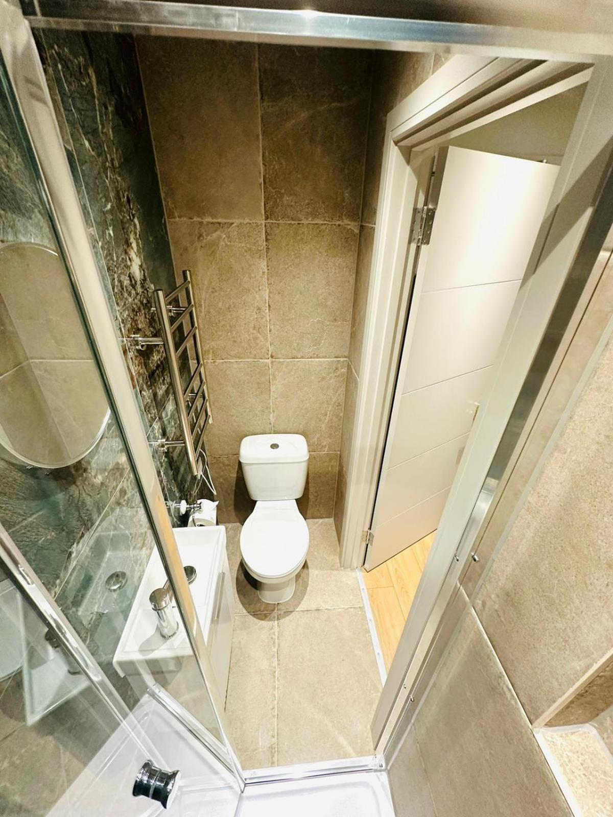 Ensuite Ii Great Location Close To Eye London