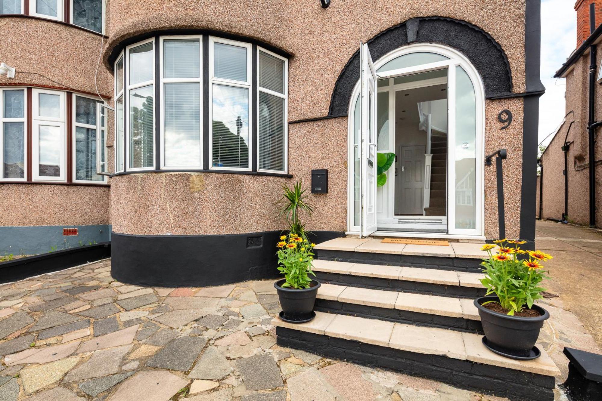 9ra - 4bd House - Wembley Views * London
