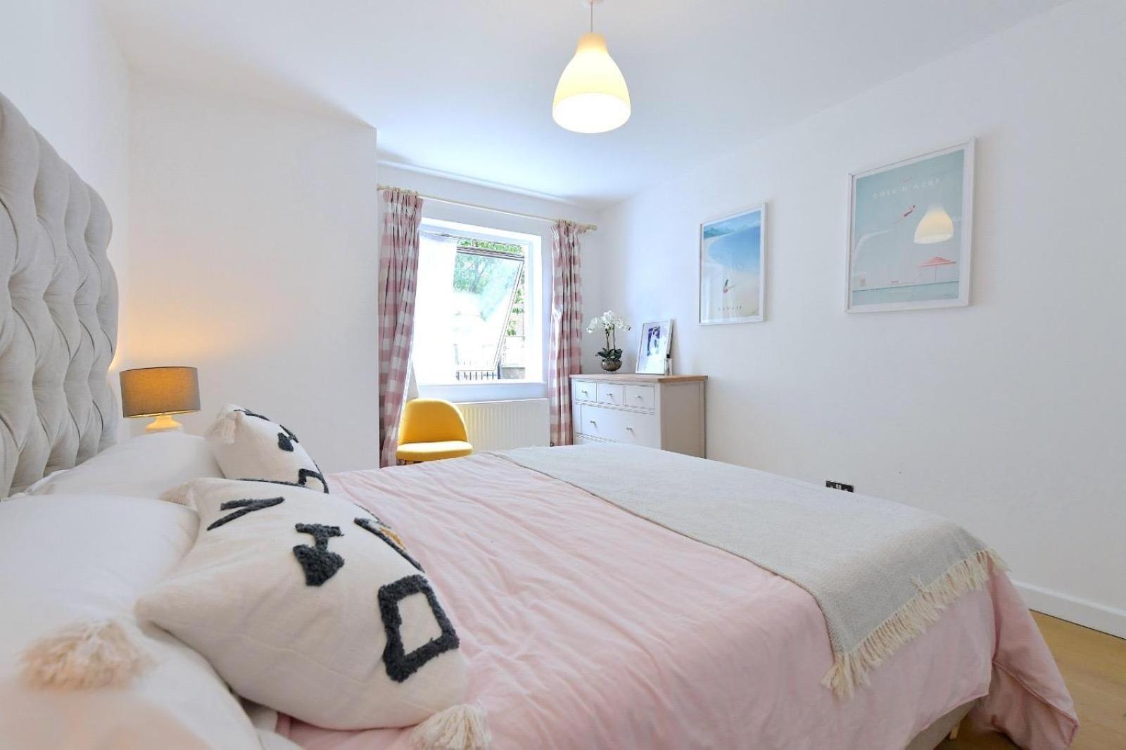 Apartment 2 Bedrooms Sleep 6 Free Parking