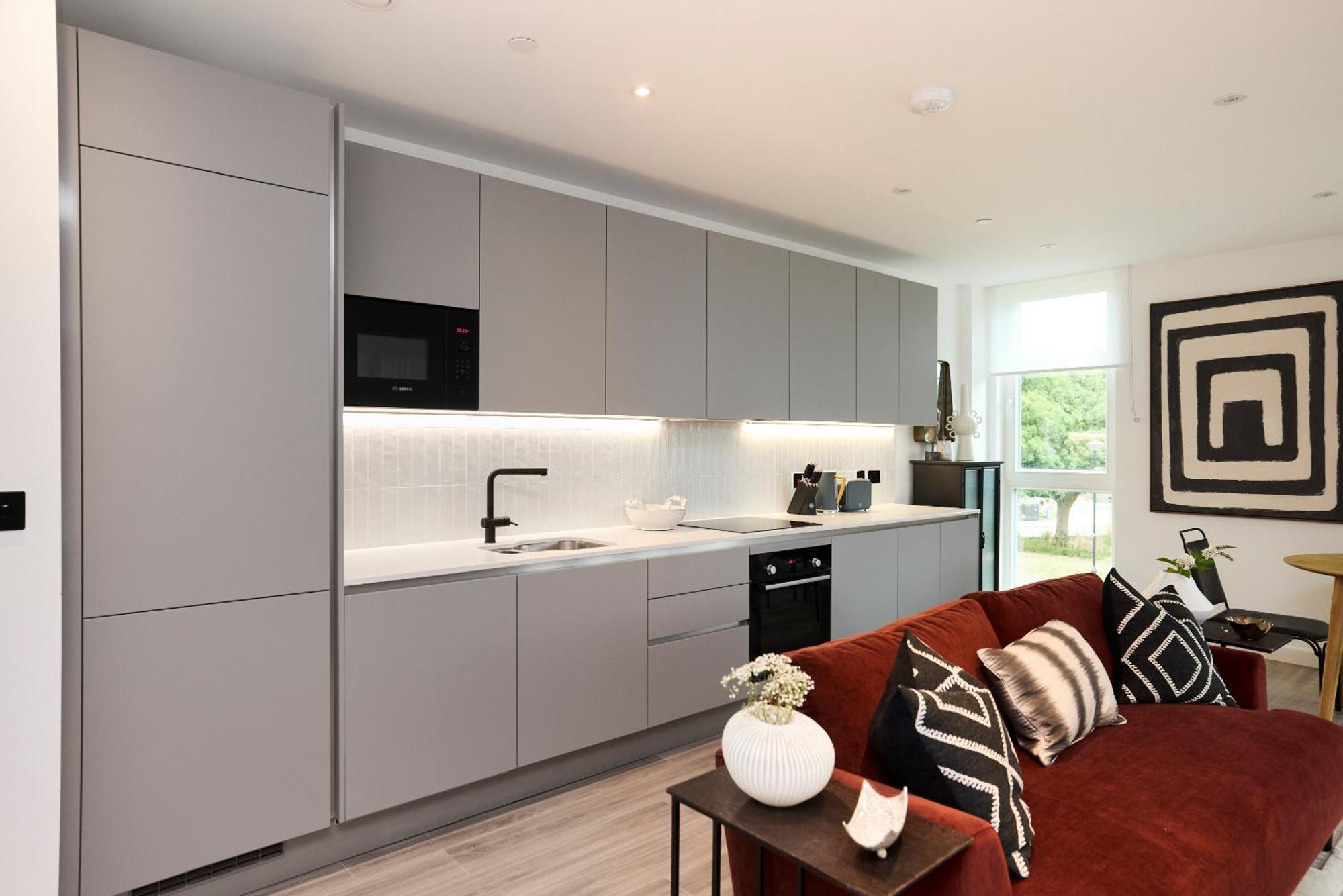 The Tottenham Hale Crib - Trendy 2bdr Flat With Balcony Apartment London
