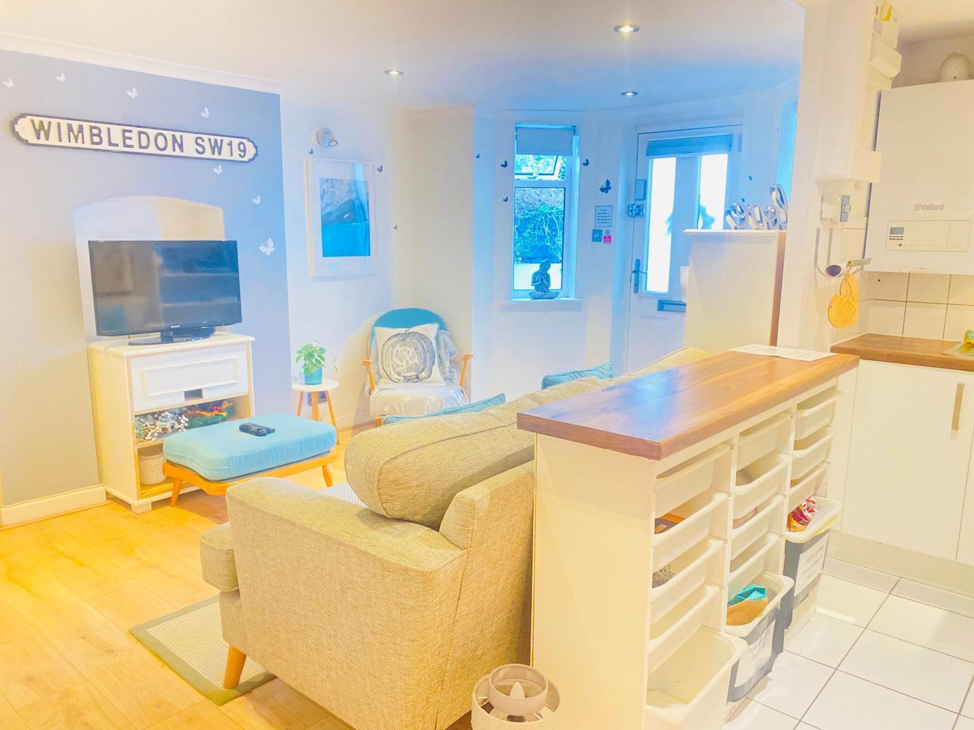 Apartment Stunning, Stylish Garden Flat In The Heart Of Wimbledon London