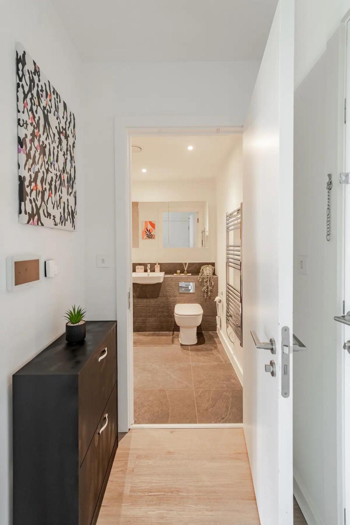 Elegant Penthouse In Stratford - Walk To Tube & Near Canary Wharf * Londres