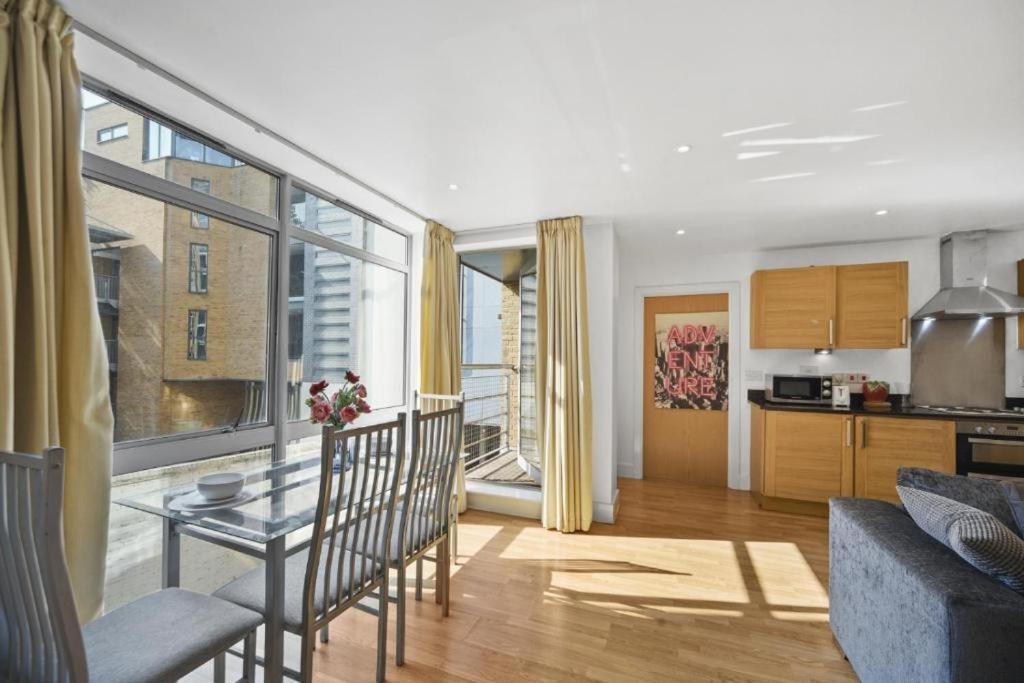 Marx Stylish 1-bed Near Bridge & Tower Bridge - Great Location With Free Parking *