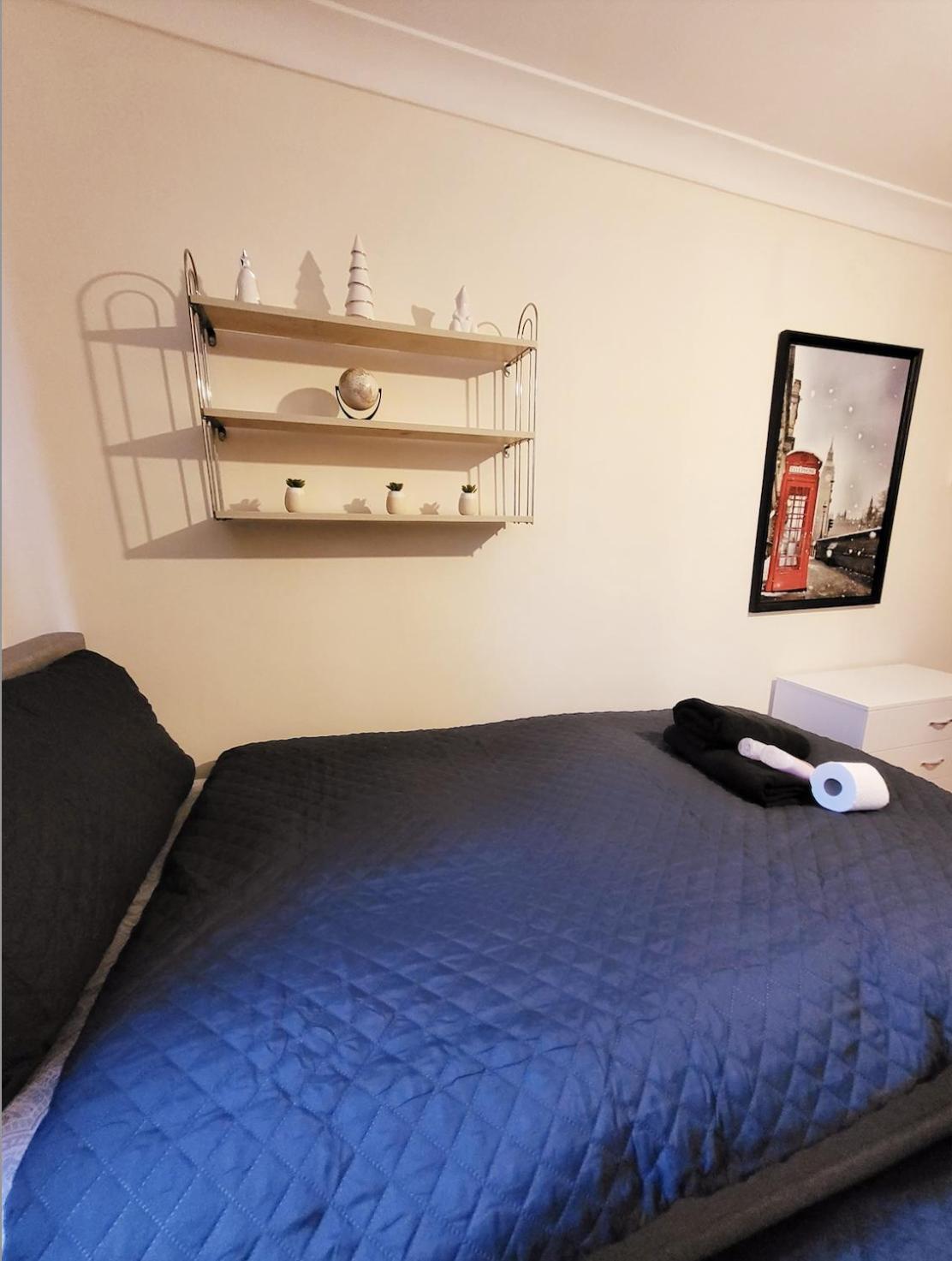 Huge And Affordable 3 Bedroom Flat In Hammersmith For 7 People With Welcome Breakfast Appartement Londen