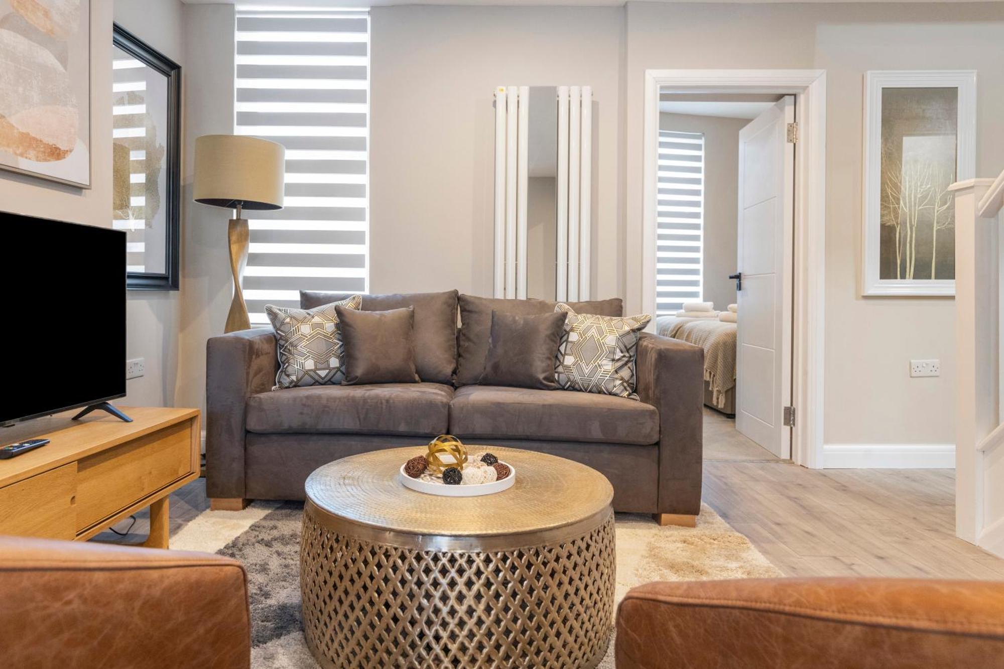 Earthy Elegance Stylish 4br For Urban Escapes Apartamento *
