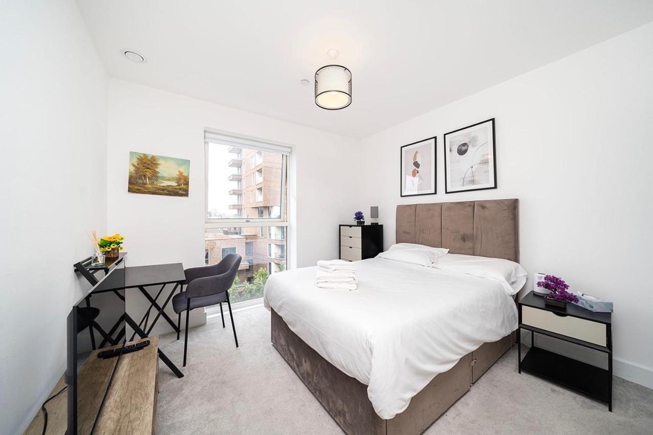 1br Gem In Shared Near O2 Arena & Excel With Patio, Private Bath, Free Parking & Garden * Londen