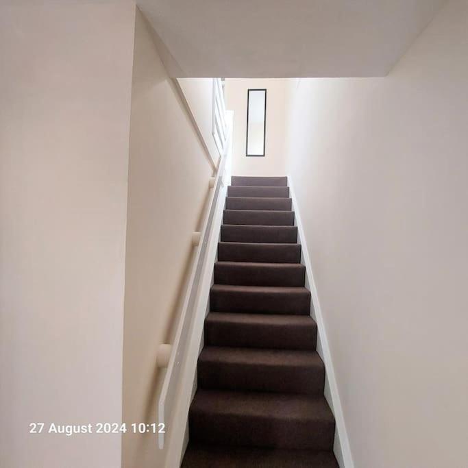 3 Bedroom House In Beckton London