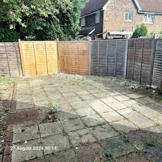 Holiday home 3 Bedroom House In Beckton