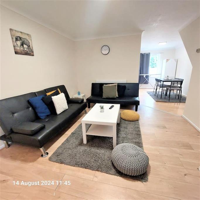 Holiday home 3 Bedroom House In Beckton London