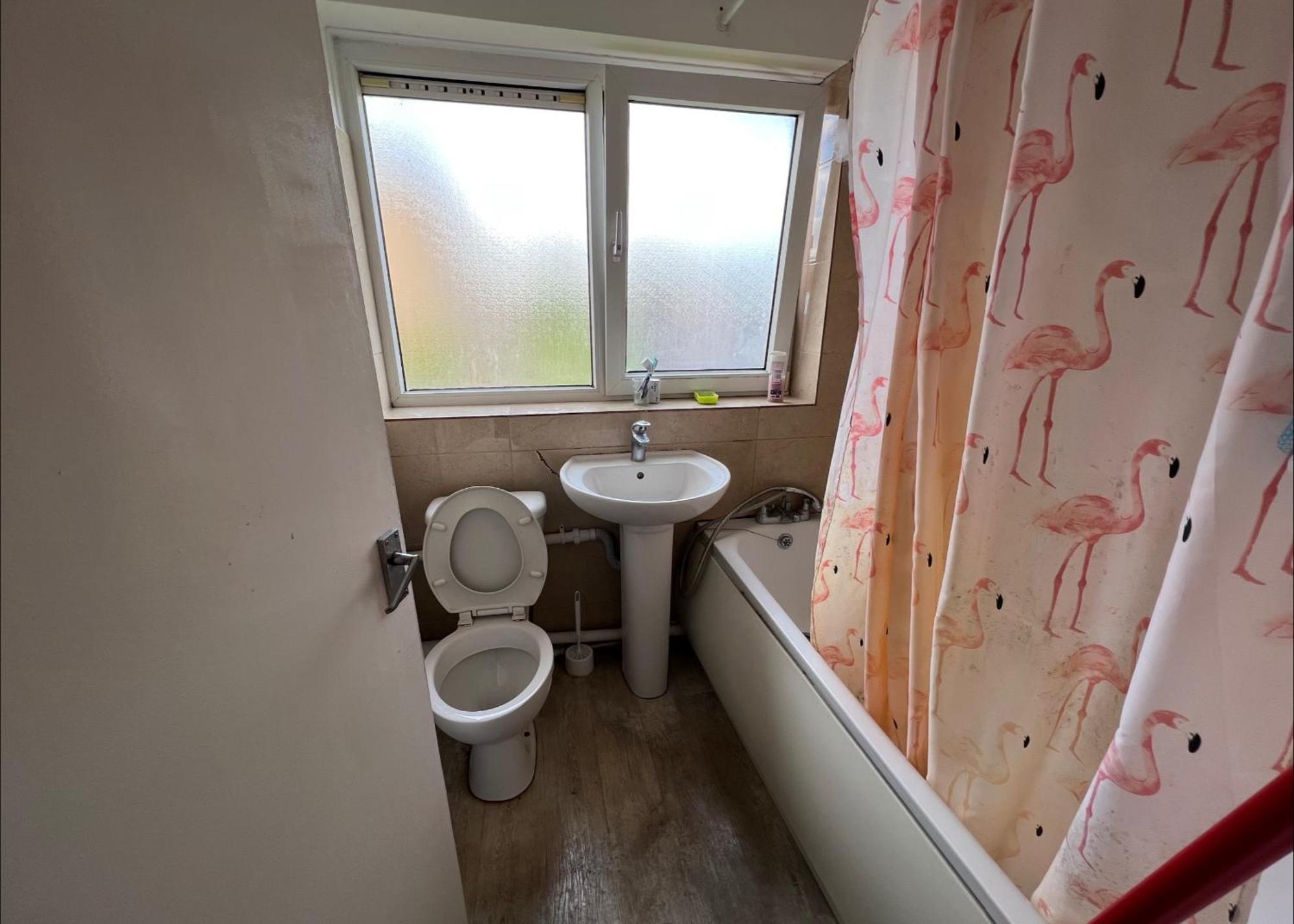 Elgin House, Poplar, E14 *