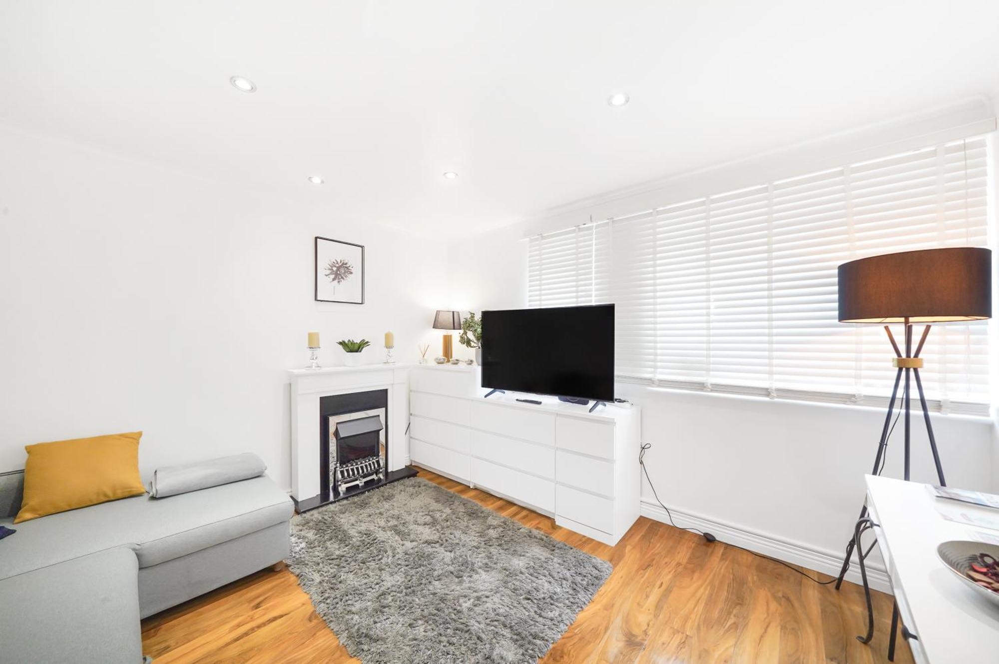 A Beautiful Stylish 2 Bedroom -city Of Leilighet *