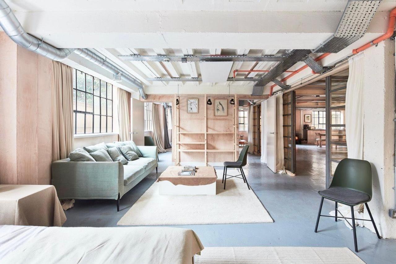 Apartment Inner Landing