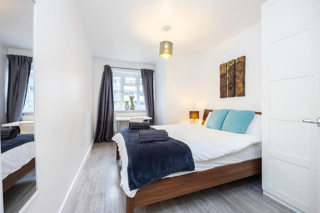 Modernised 3 Bed Pad Near Trendy Shoreditch Ground Floor With Balcony * London