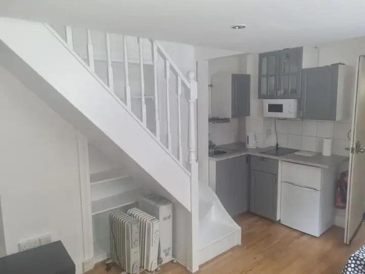 Apartment Duplex Studio Flat By Hyde Park- Flat 6
