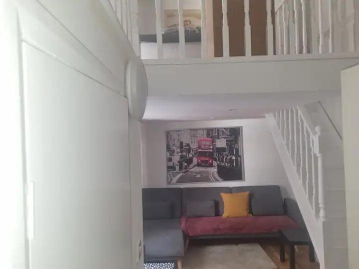 Duplex Studio Flat By Hyde Park- Flat 6 * London