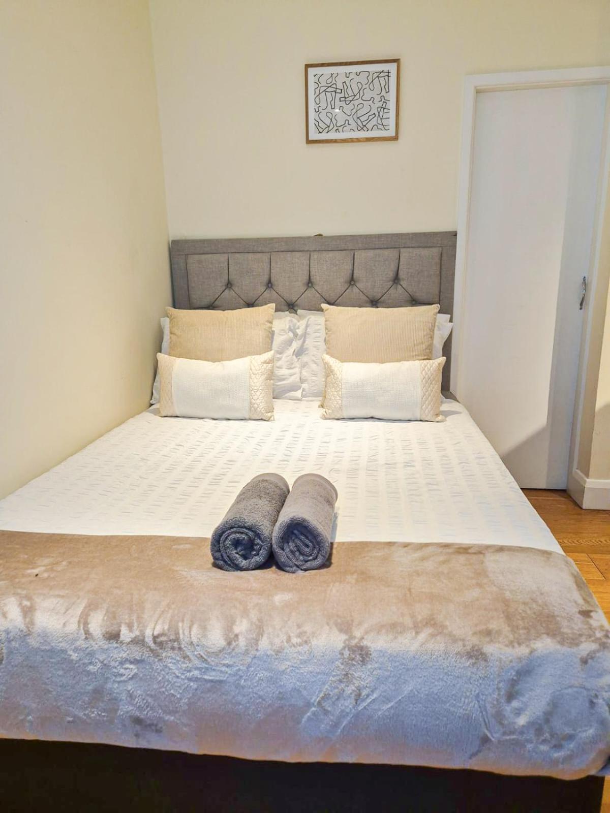 Apartment Refined 2 Bedroom Flat Few Steps From The Oval