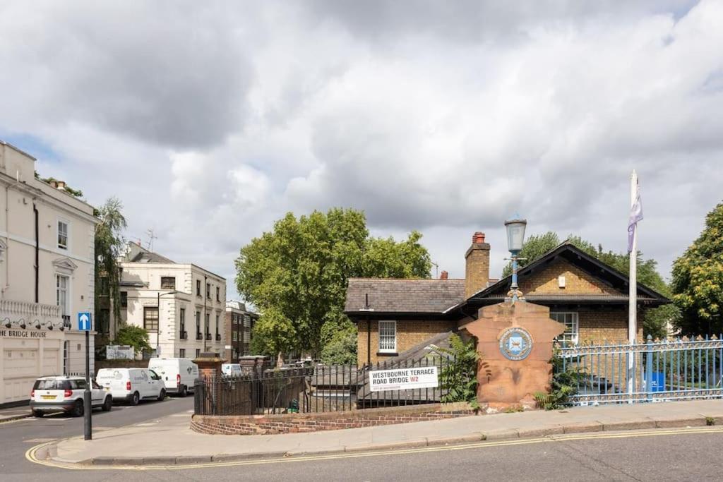 Cosy Little Venice Pied-a-terre By Morethanstays London