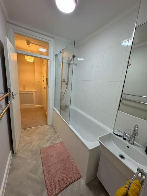 Apartment Hyde Park Great 1 Bedroom Flat *