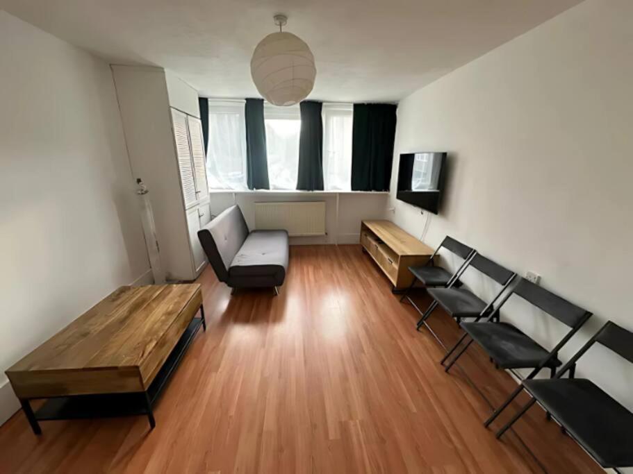 Apartamento Steps From Kings Cross Station! *
