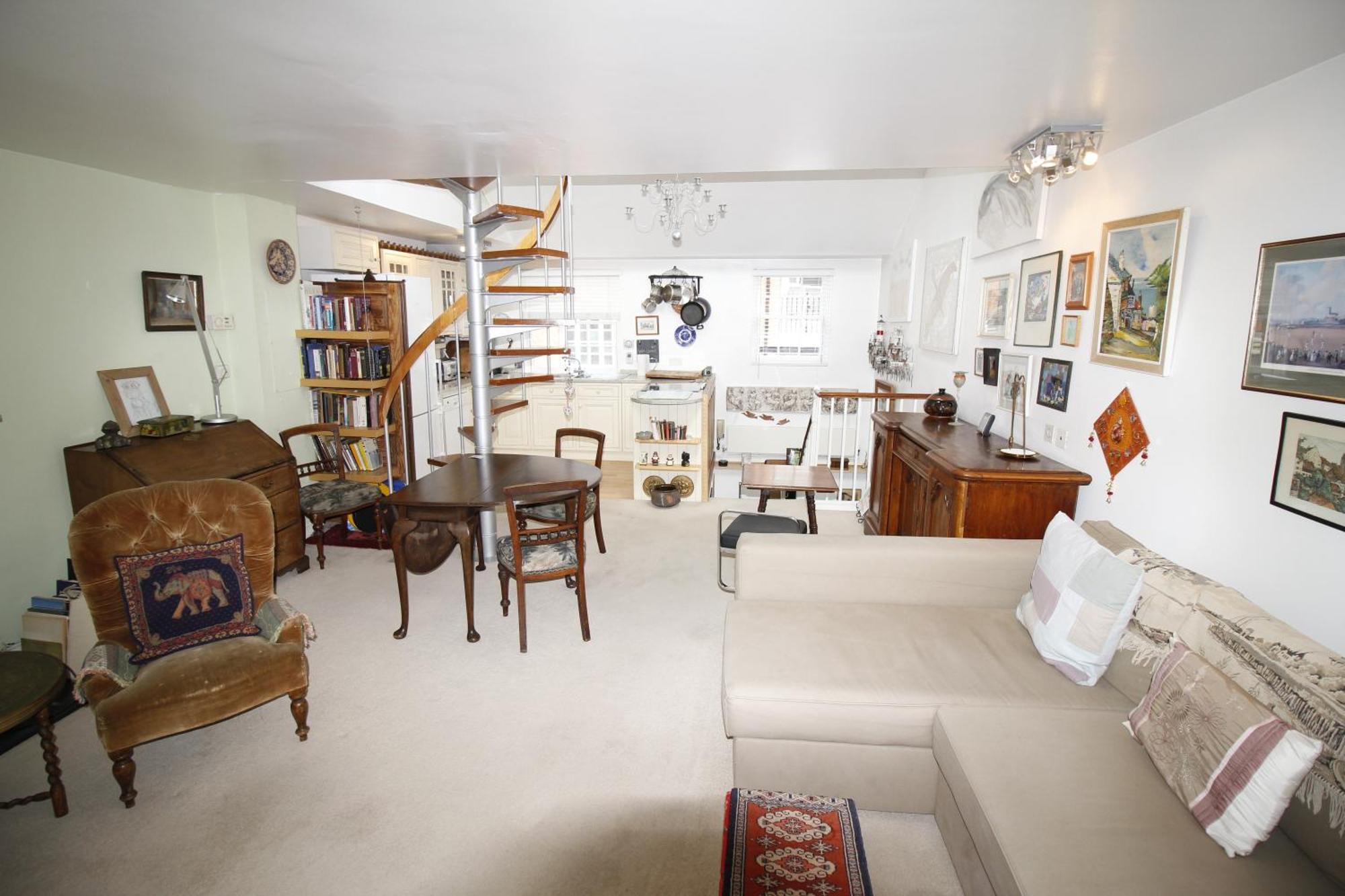 Apartment Beautiful Duplex007 *
