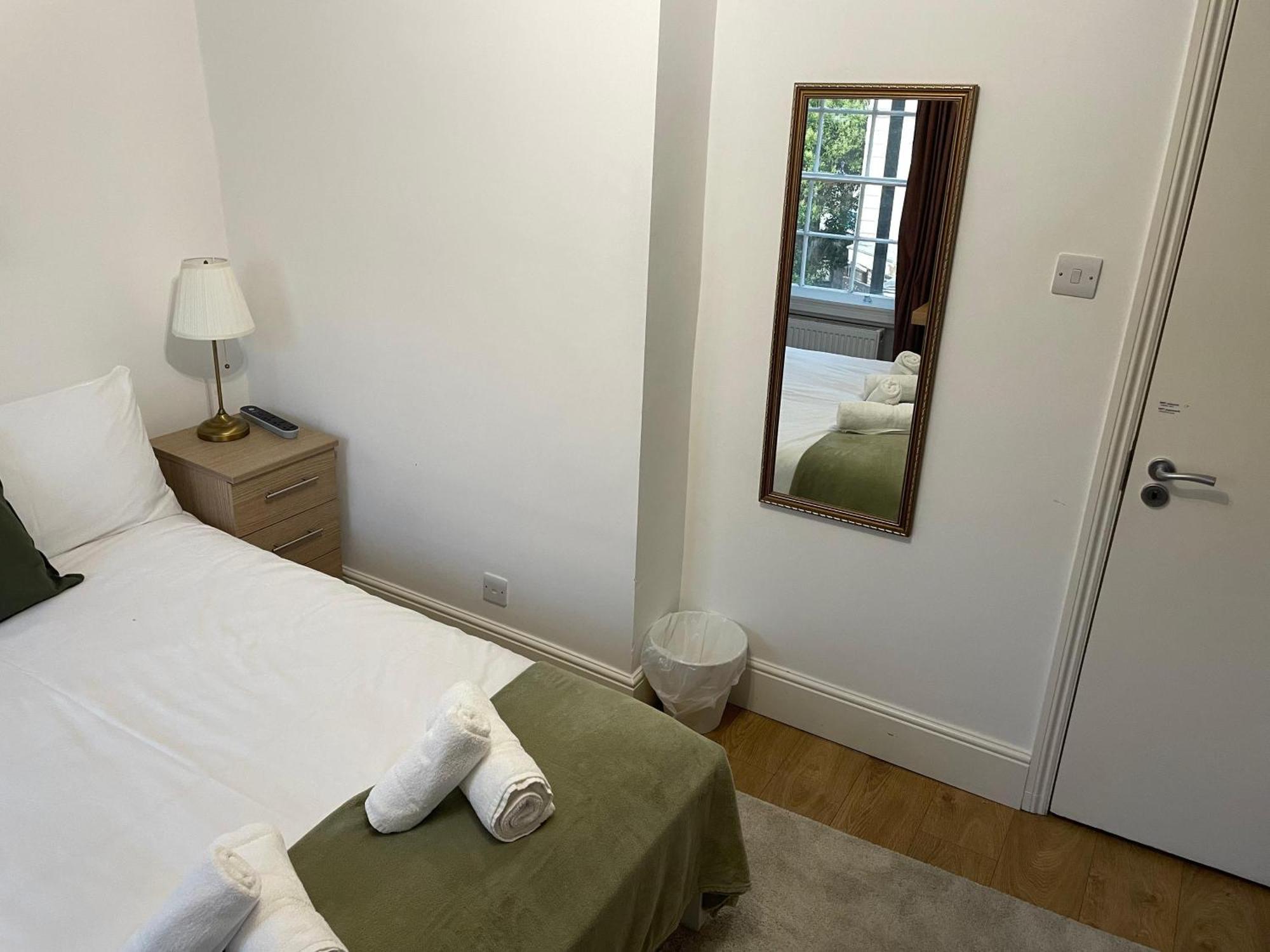 Apartment Caledonian Spacious