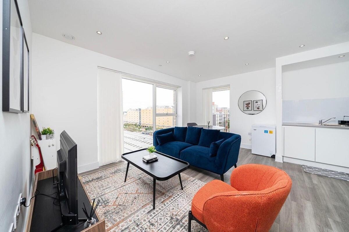 1br Gem In Shared Near O2 Arena & Excel With Patio, Private Bath, Free Parking & Garden Appartement